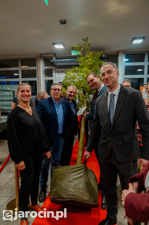 Biblioteka, która łączy pokolenia – świętuje 80 lat istnienia