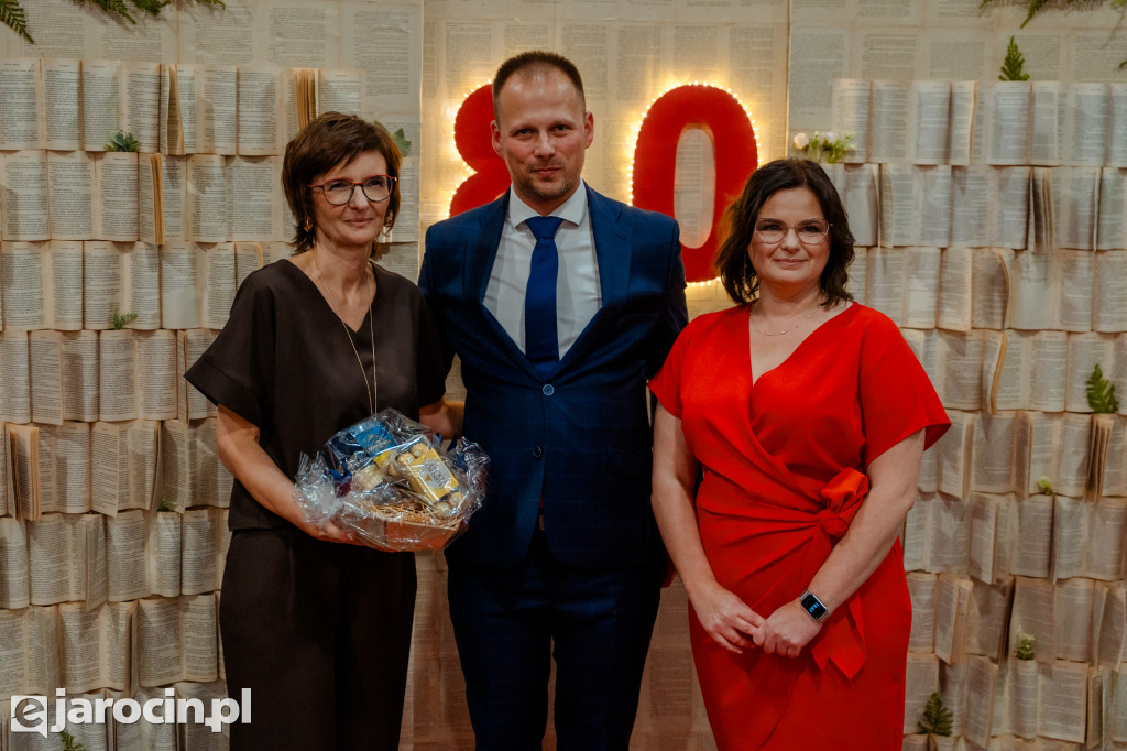 Biblioteka, która łączy pokolenia – świętuje 80 lat istnienia