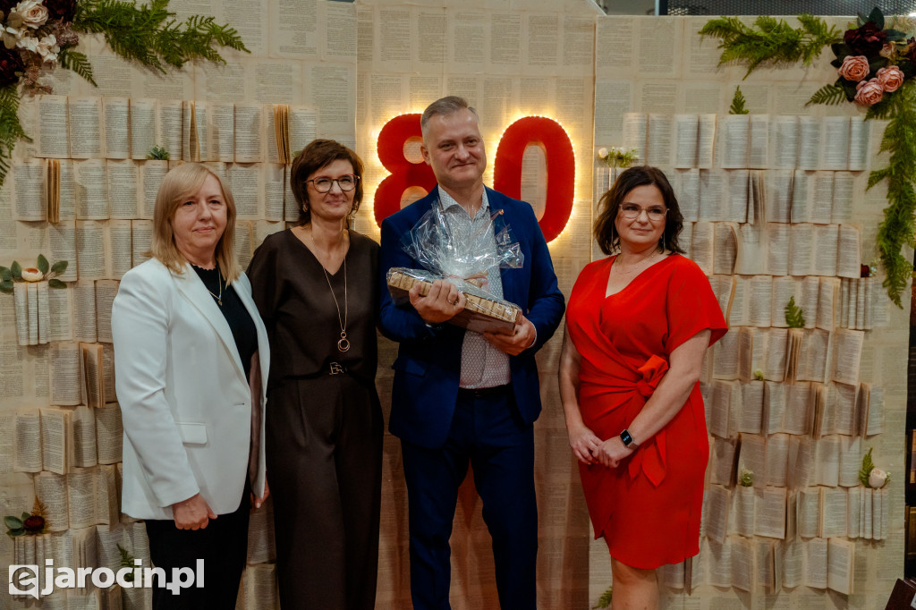 Biblioteka, która łączy pokolenia – świętuje 80 lat istnienia