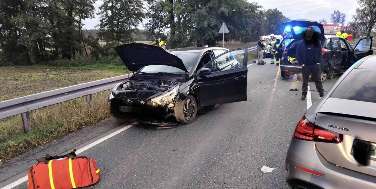Zderzenie czterech aut na DK11 w Miąskowie