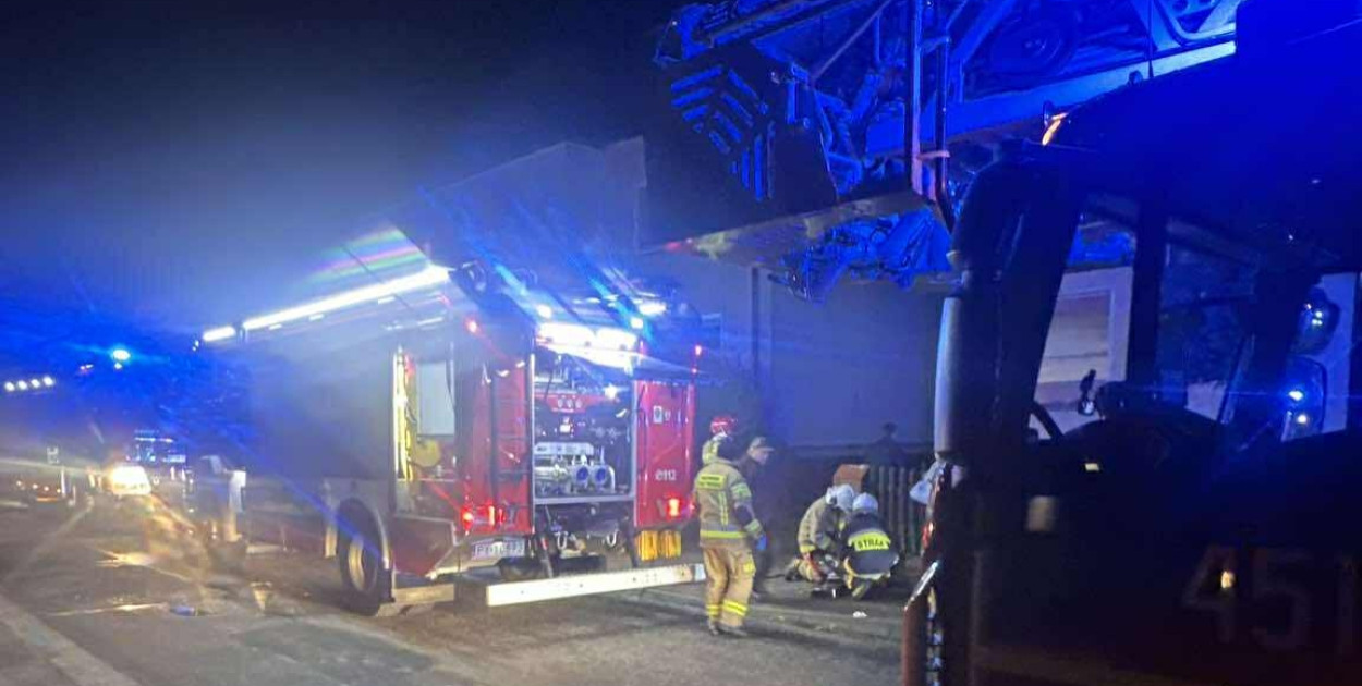 Strażacy walczyli z ogniem w Witaszycach.