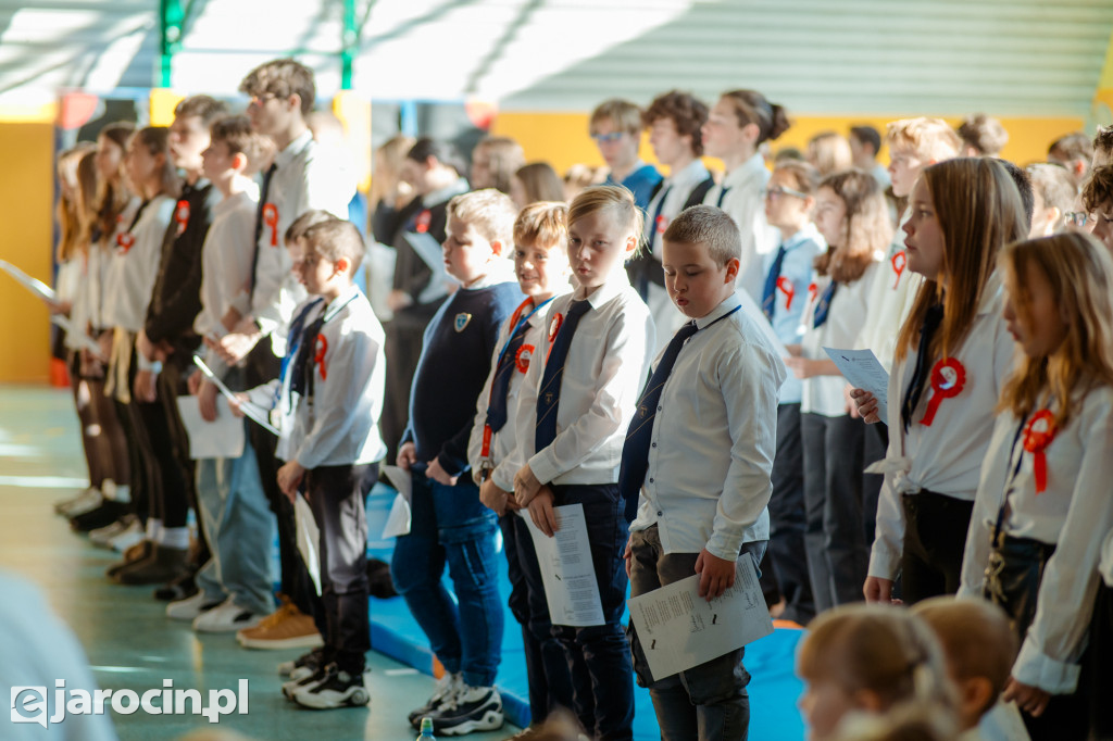 Akademia z okazji Narodowego Święta Niepodległości w ZS nr 4 w Jarocinie