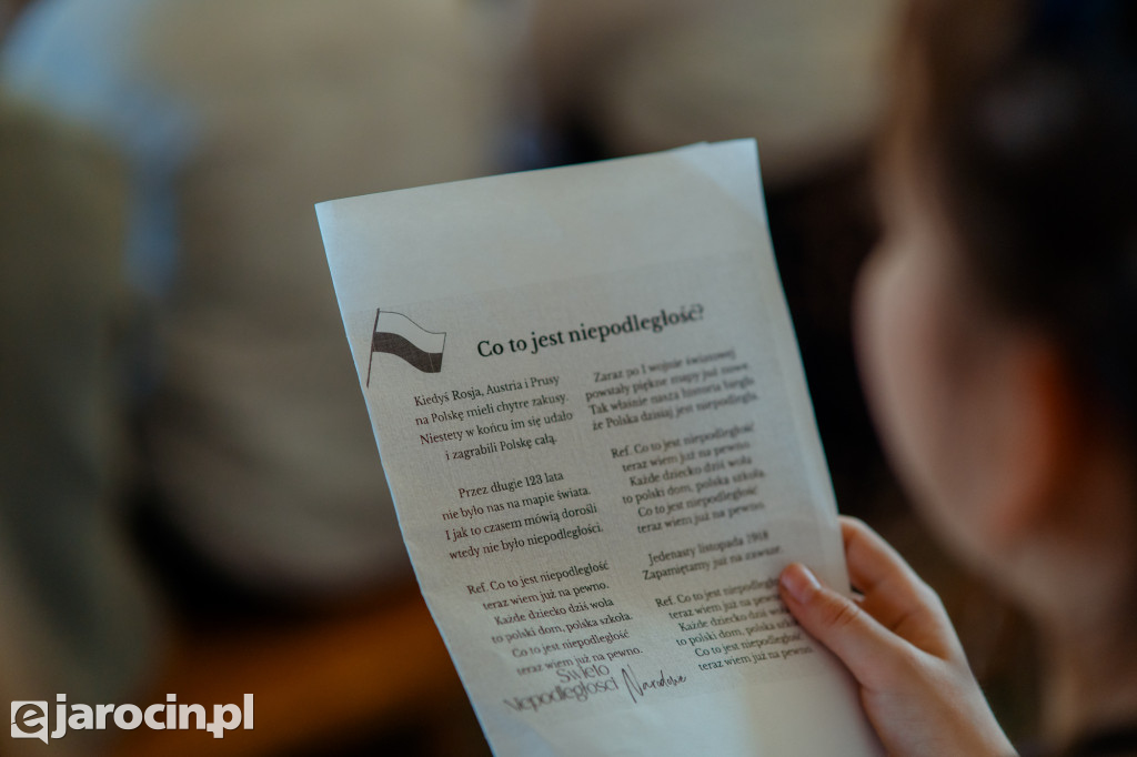 Akademia z okazji Narodowego Święta Niepodległości w ZS nr 4 w Jarocinie