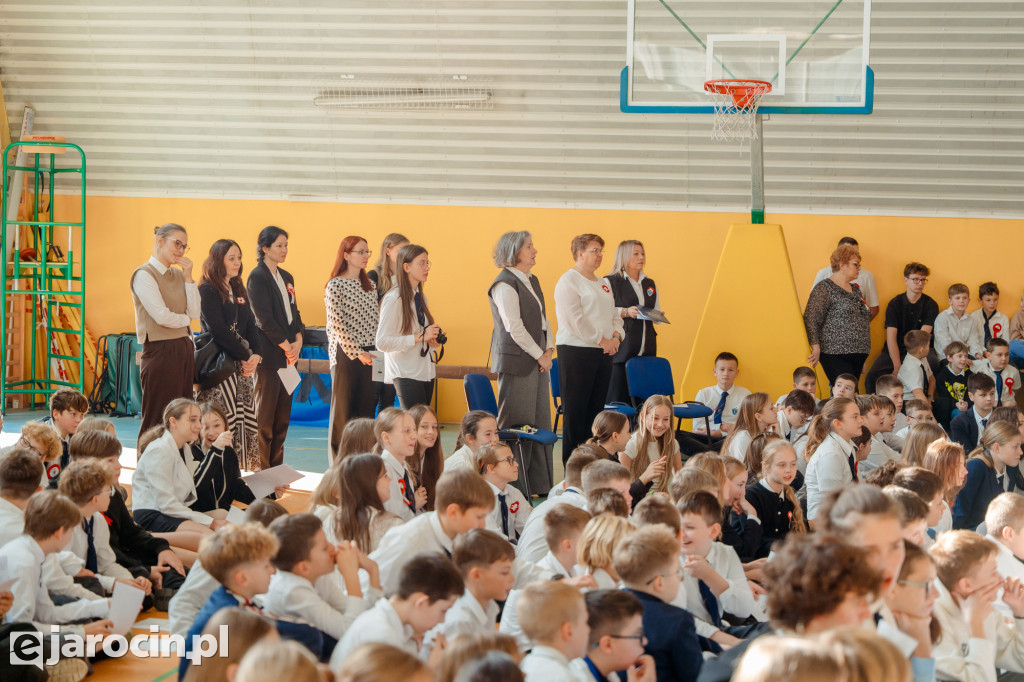 Akademia z okazji Narodowego Święta Niepodległości w ZS nr 4 w Jarocinie