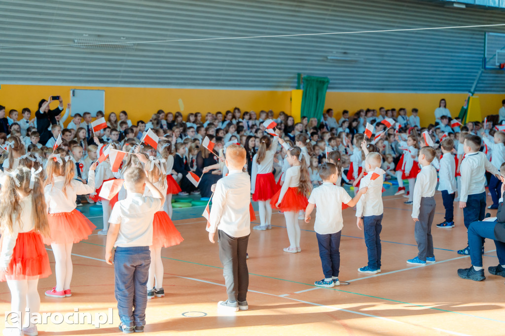 Akademia z okazji Narodowego Święta Niepodległości w ZS nr 4 w Jarocinie