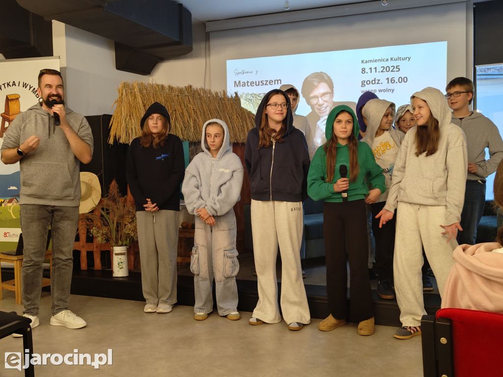 Mateusz Adamczyk odwiedził Jarocin i zdradził tajemnice polszczyzny