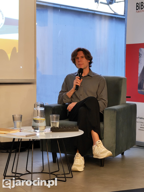 Mateusz Adamczyk odwiedził Jarocin i zdradził tajemnice polszczyzny