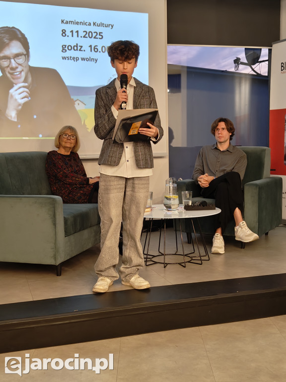 Mateusz Adamczyk odwiedził Jarocin i zdradził tajemnice polszczyzny