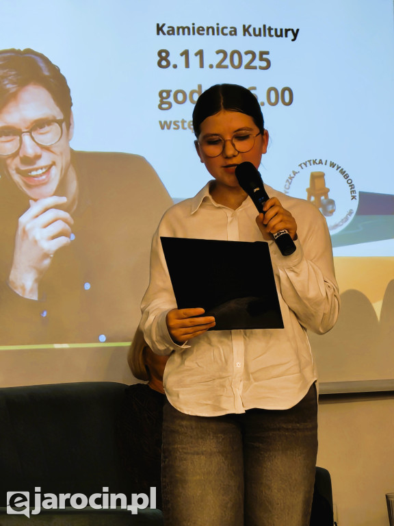 Mateusz Adamczyk odwiedził Jarocin i zdradził tajemnice polszczyzny