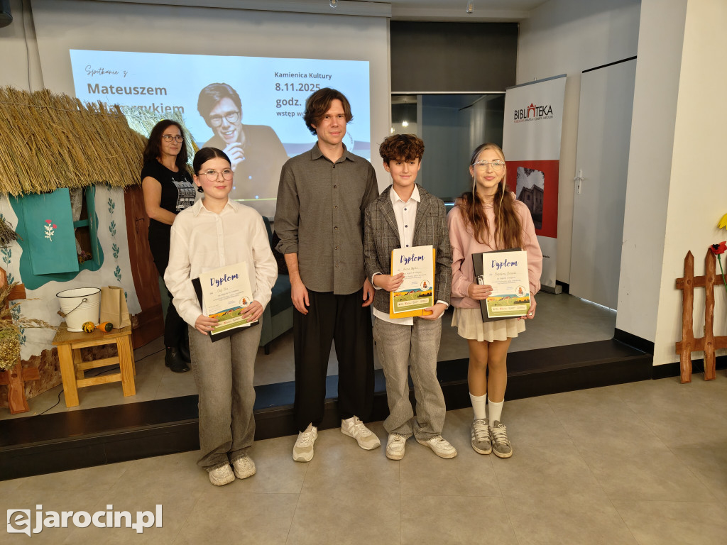 Mateusz Adamczyk odwiedził Jarocin i zdradził tajemnice polszczyzny