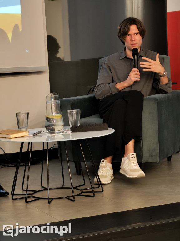 Mateusz Adamczyk odwiedził Jarocin i zdradził tajemnice polszczyzny