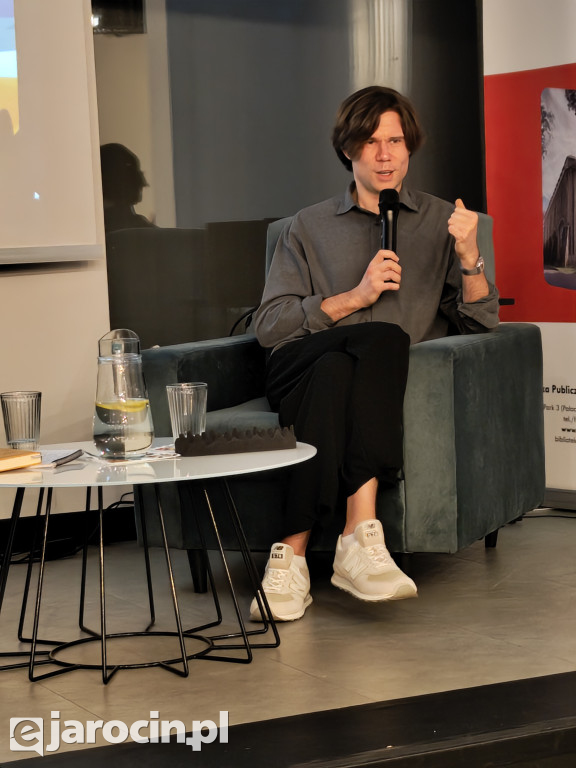 Mateusz Adamczyk odwiedził Jarocin i zdradził tajemnice polszczyzny