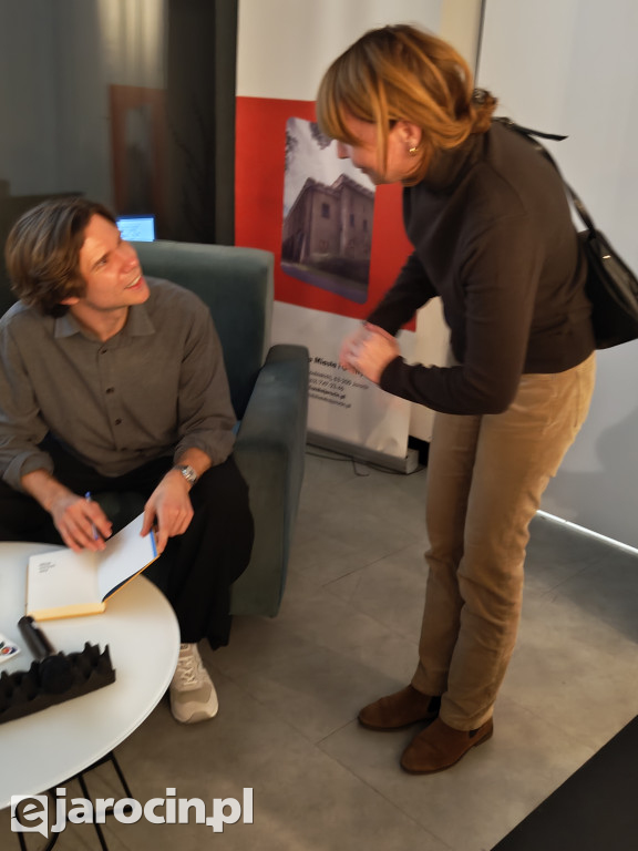 Mateusz Adamczyk odwiedził Jarocin i zdradził tajemnice polszczyzny