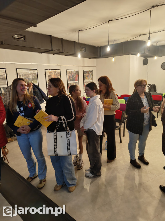 Mateusz Adamczyk odwiedził Jarocin i zdradził tajemnice polszczyzny