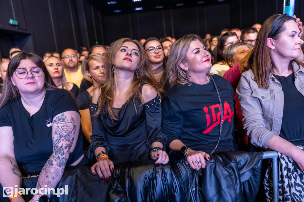 Père-Lachaise rozgrzał publiczność, a Ira ją porwała