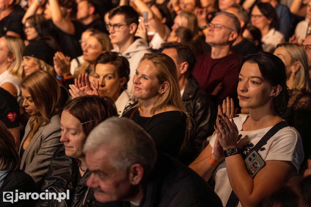 Père-Lachaise rozgrzał publiczność, a Ira ją porwała