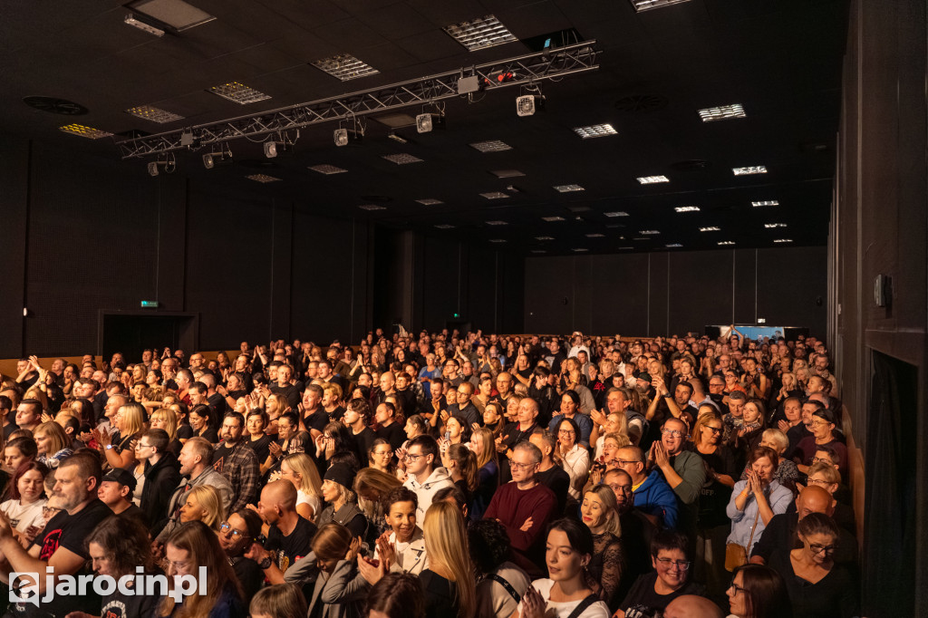 Père-Lachaise rozgrzał publiczność, a Ira ją porwała