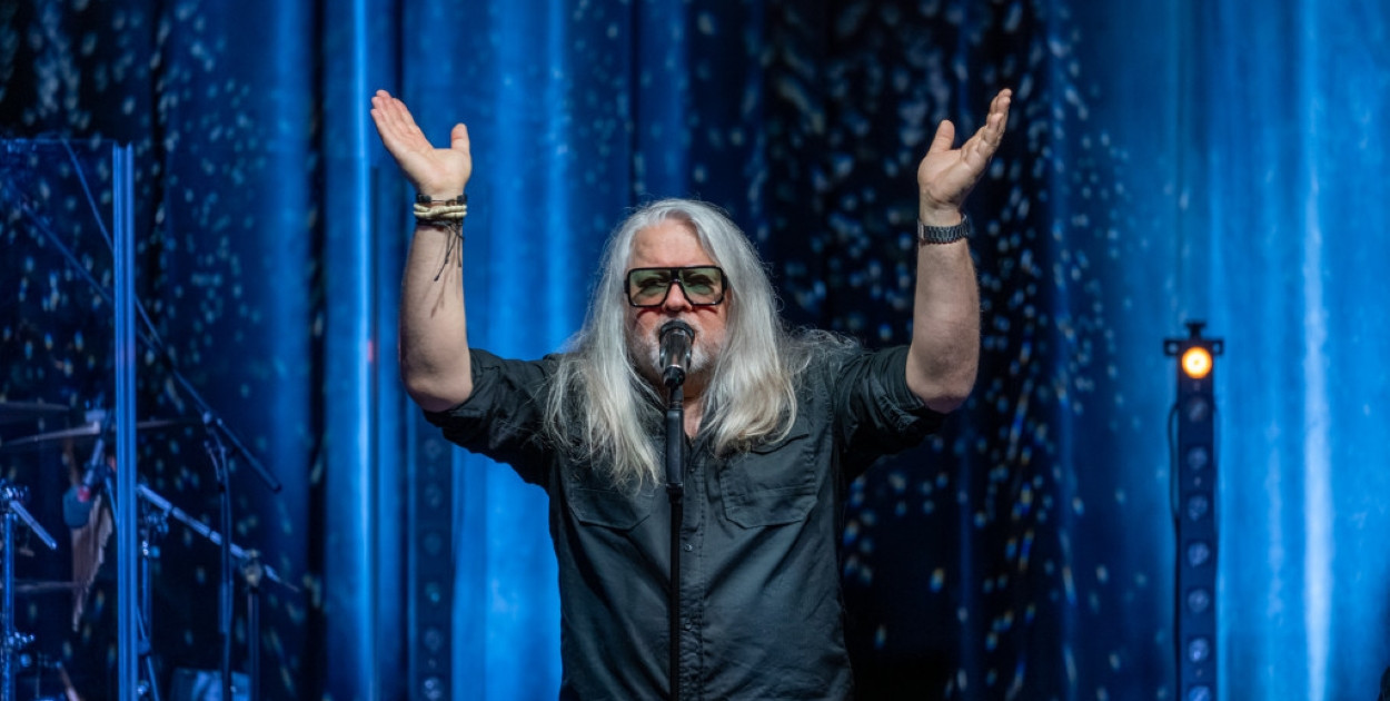 Père-Lachaise rozgrzał publiczność, a Ira ją porwała