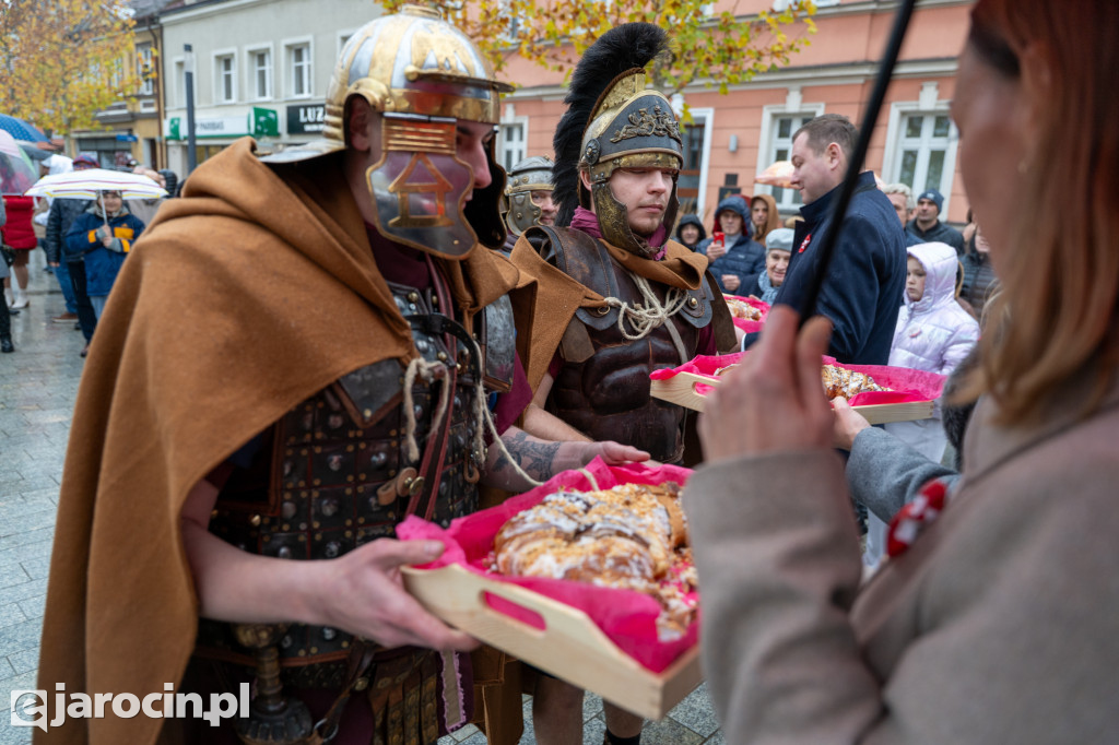 Święty Marcin zaprosił na Rynek – tłumy mimo deszczu!