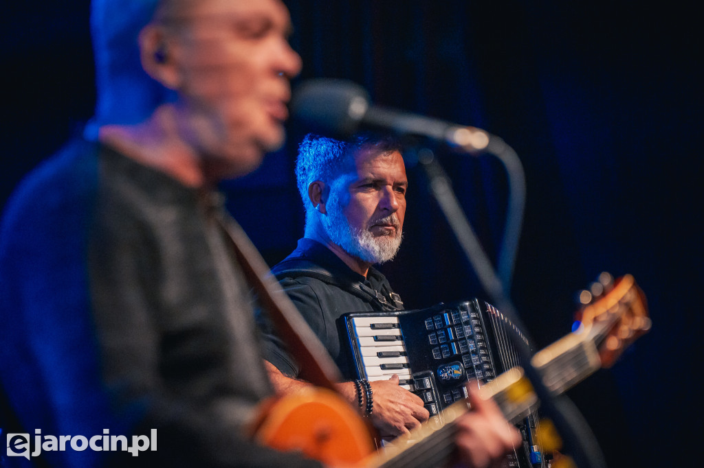 9. Rockowe Zaduszki w Żerkowie – muzyka, emocje i jubileusz Raz Dwa Trzy