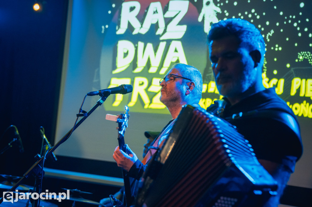 9. Rockowe Zaduszki w Żerkowie – muzyka, emocje i jubileusz Raz Dwa Trzy