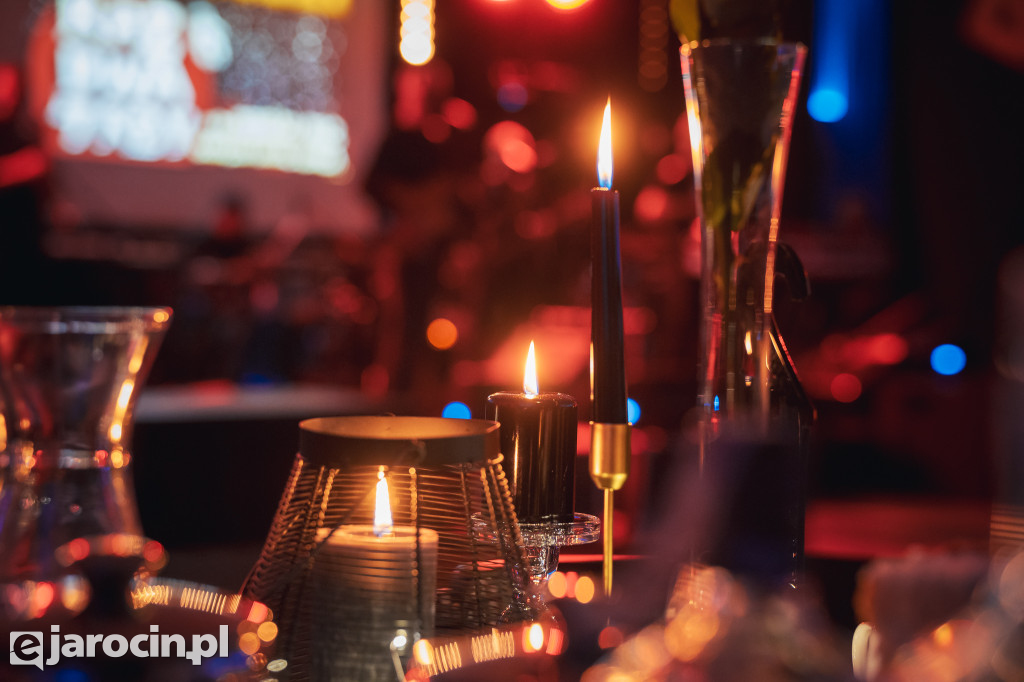 9. Rockowe Zaduszki w Żerkowie – muzyka, emocje i jubileusz Raz Dwa Trzy