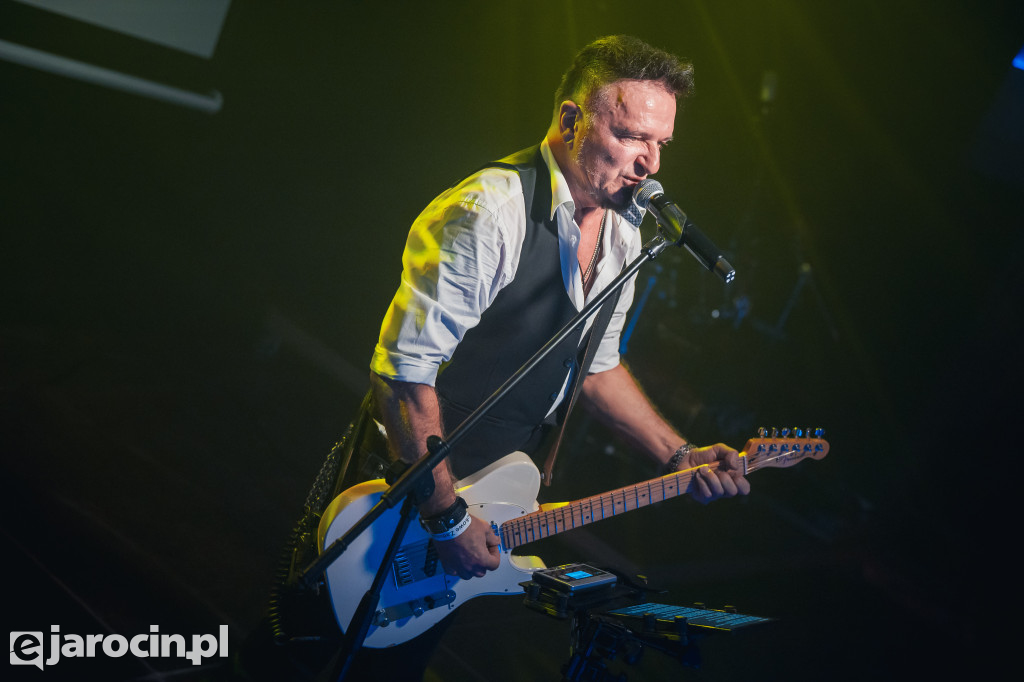 9. Rockowe Zaduszki w Żerkowie – muzyka, emocje i jubileusz Raz Dwa Trzy