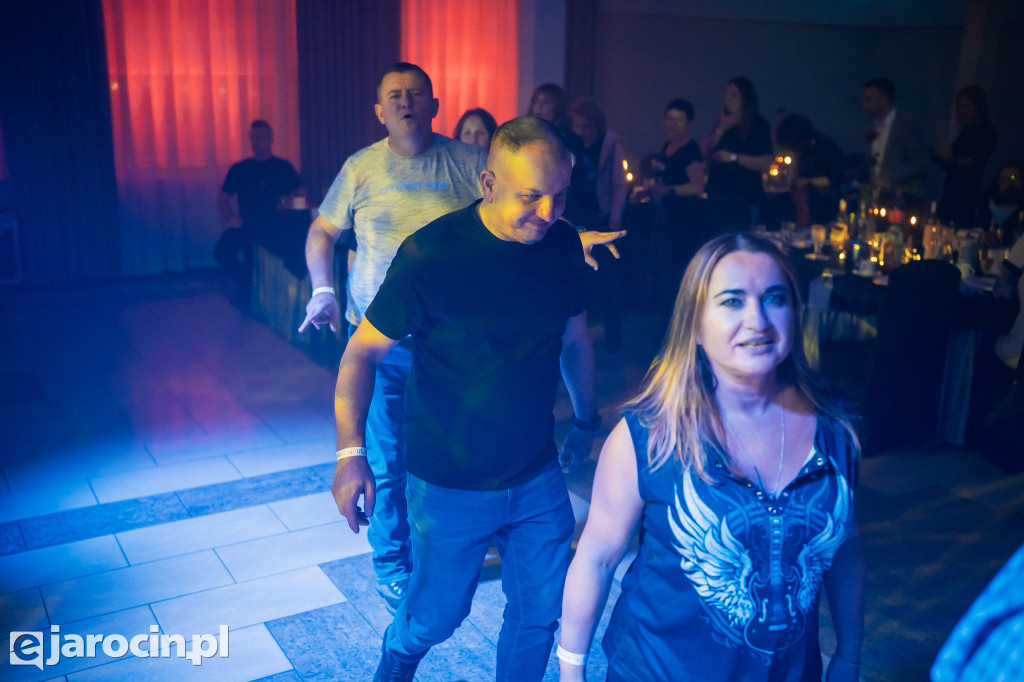 9. Rockowe Zaduszki w Żerkowie – muzyka, emocje i jubileusz Raz Dwa Trzy