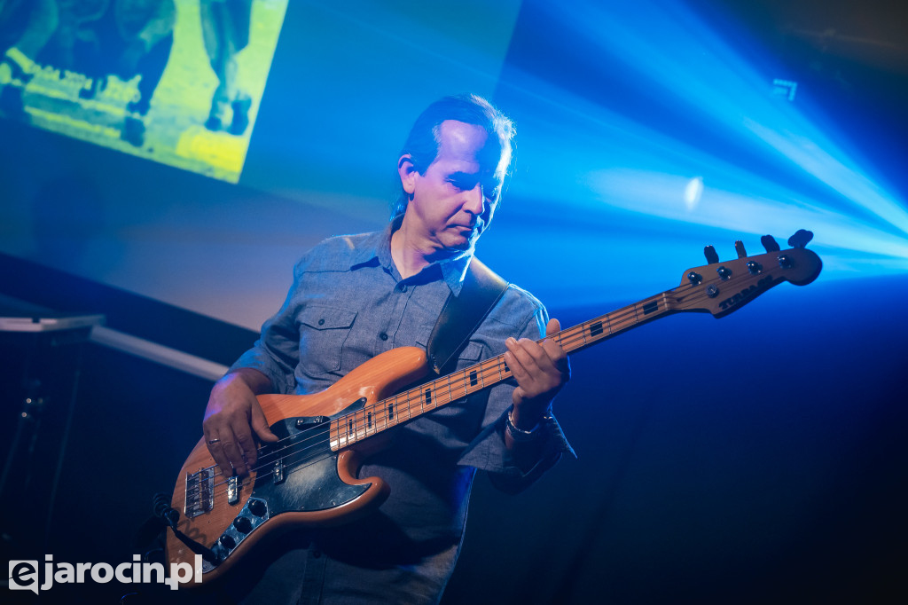 9. Rockowe Zaduszki w Żerkowie – muzyka, emocje i jubileusz Raz Dwa Trzy