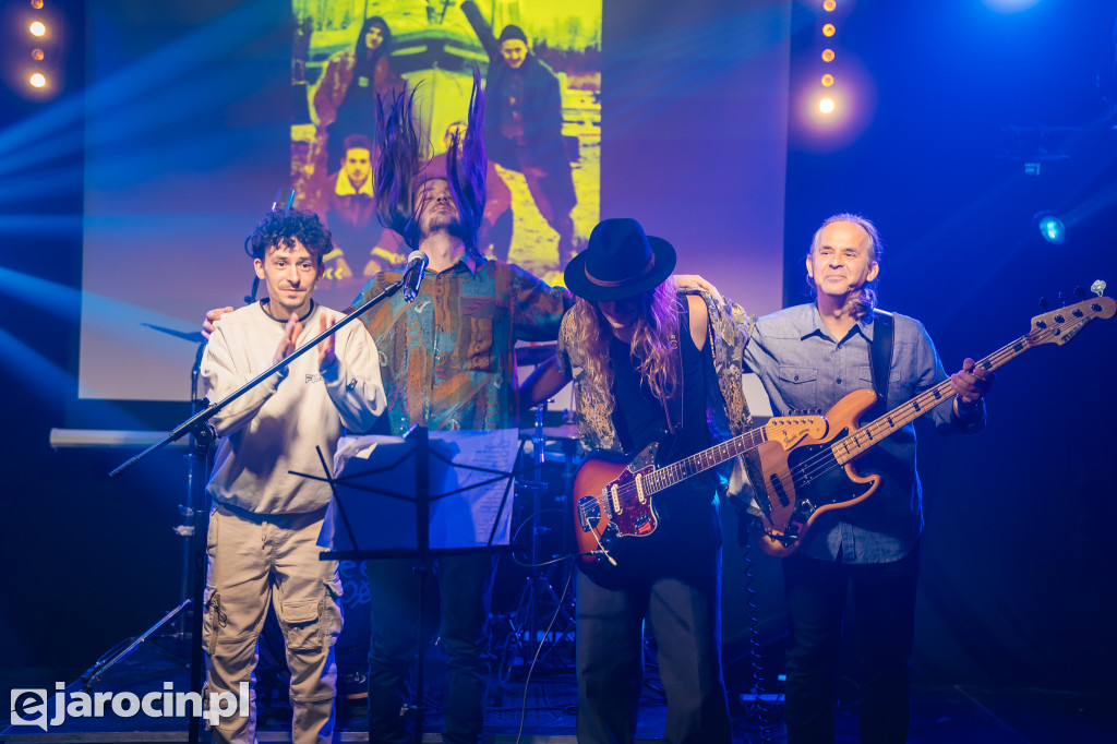 9. Rockowe Zaduszki w Żerkowie – muzyka, emocje i jubileusz Raz Dwa Trzy