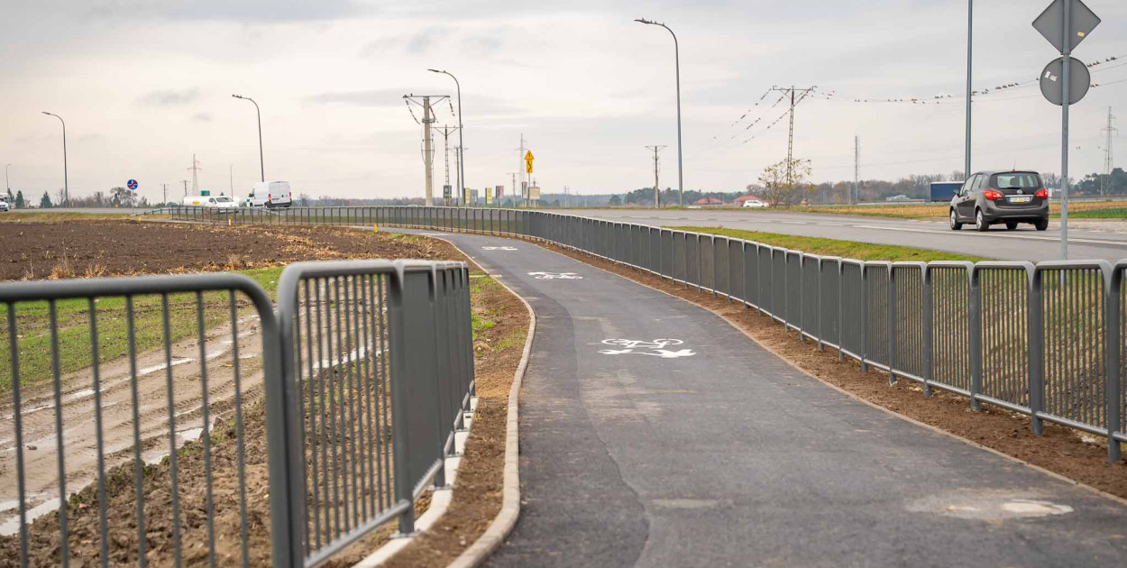 Nowa ścieżka rowerowa przy ul. Niedźwiedzińskiego w Jarocinie