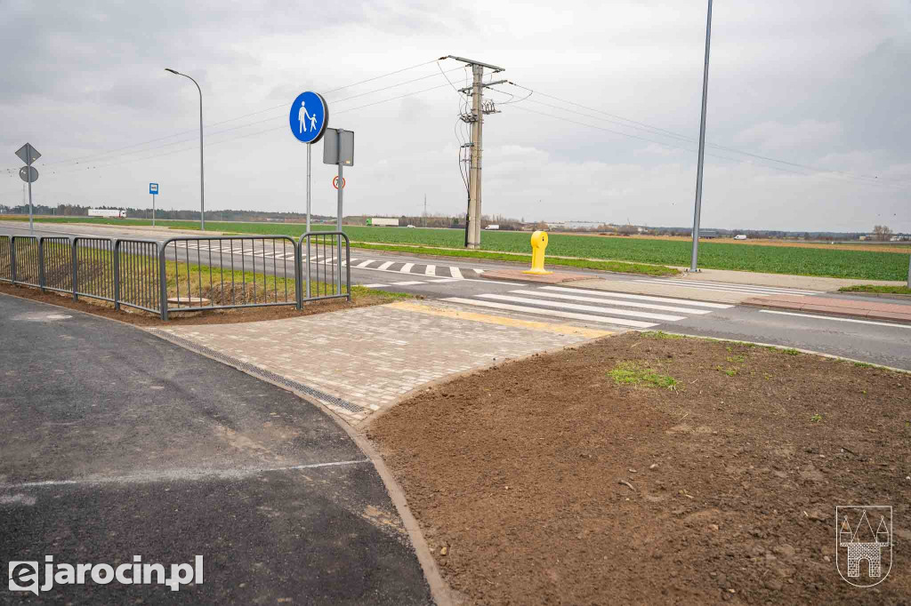 Nowa ścieżka rowerowa przy ul. Niedźwiedzińskiego w Jarocinie