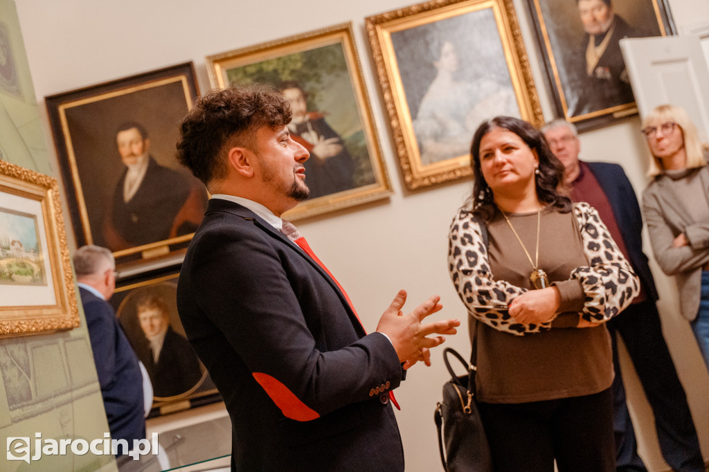 Obrady w wyjątkowej scenerii. XXI Sesja Rady Powiatu Jarocińskiego w Muzeum Adama Mickiewicza w Śmiełowie