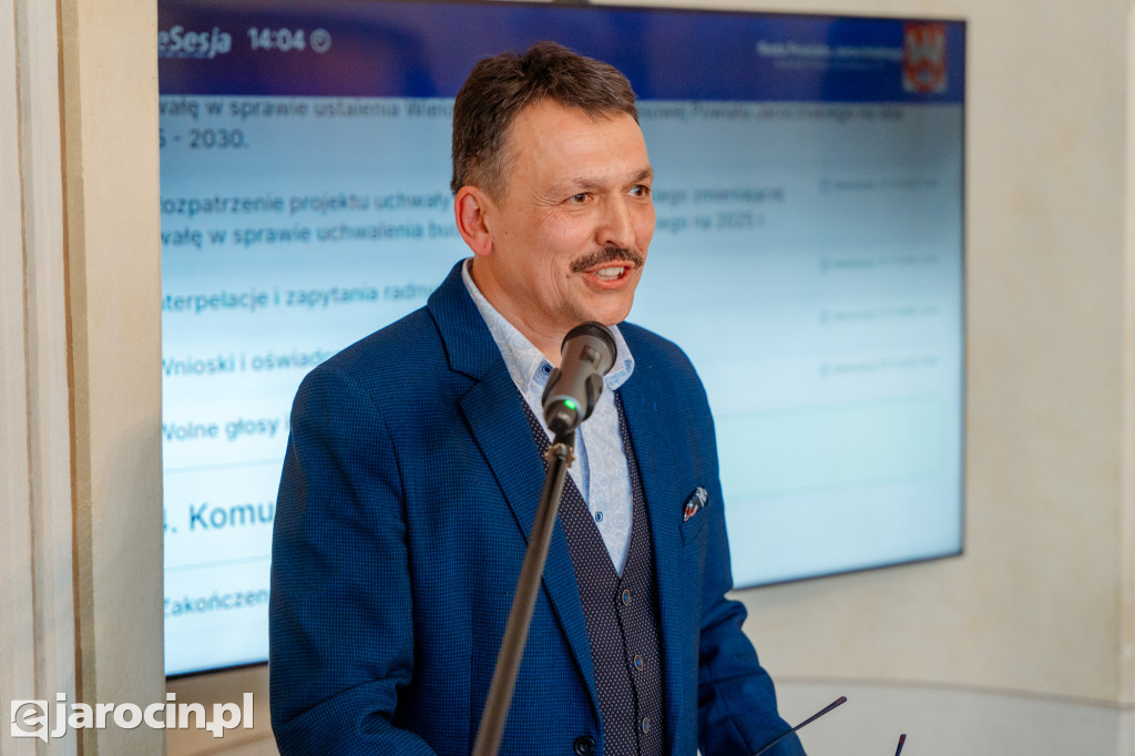 Obrady w wyjątkowej scenerii. XXI Sesja Rady Powiatu Jarocińskiego w Muzeum Adama Mickiewicza w Śmiełowie