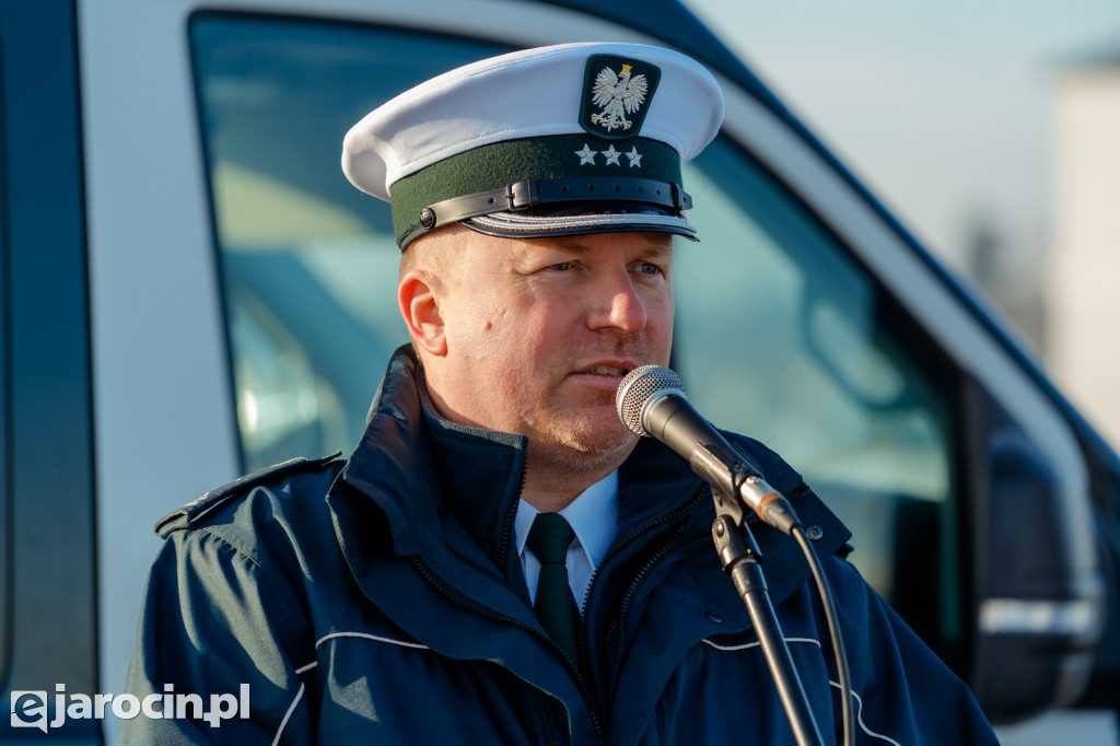 W Jarocinie przekazano klucze do szlabanu do ważenia pojazdów przy zjeździe z drogi S11
