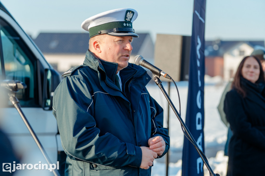 W Jarocinie przekazano klucze do szlabanu do ważenia pojazdów przy zjeździe z drogi S11