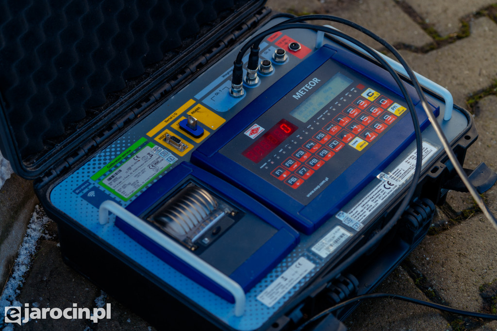 W Jarocinie przekazano klucze do szlabanu do ważenia pojazdów przy zjeździe z drogi S11