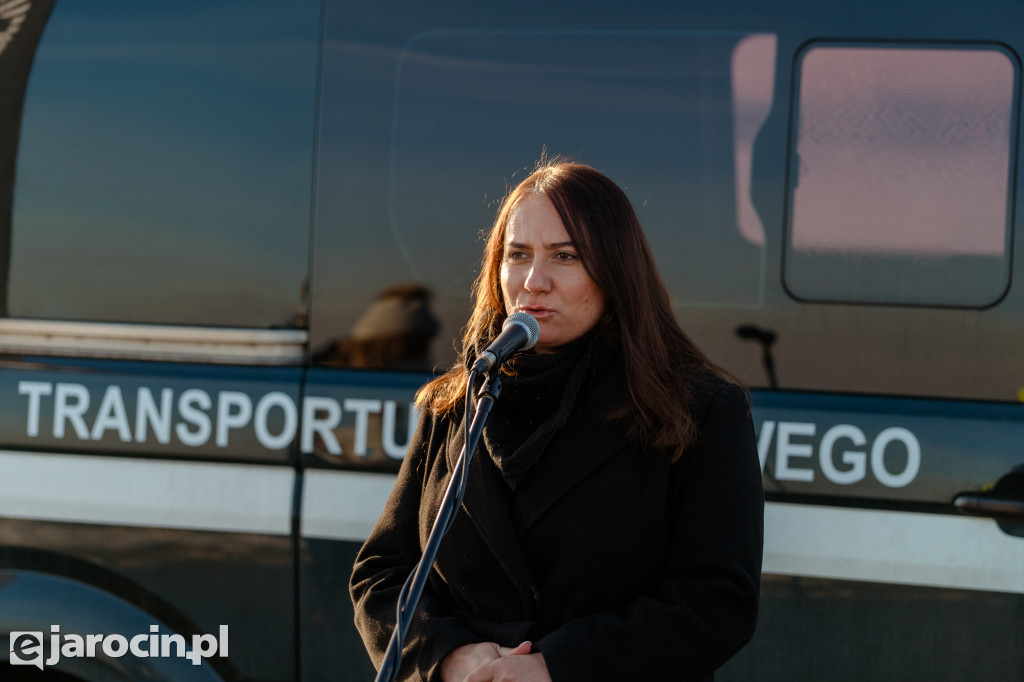 W Jarocinie przekazano klucze do szlabanu do ważenia pojazdów przy zjeździe z drogi S11