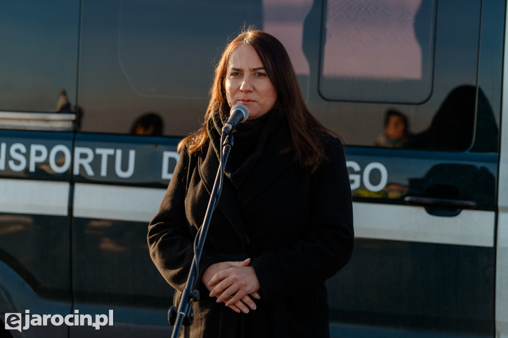 W Jarocinie przekazano klucze do szlabanu do ważenia pojazdów przy zjeździe z drogi S11