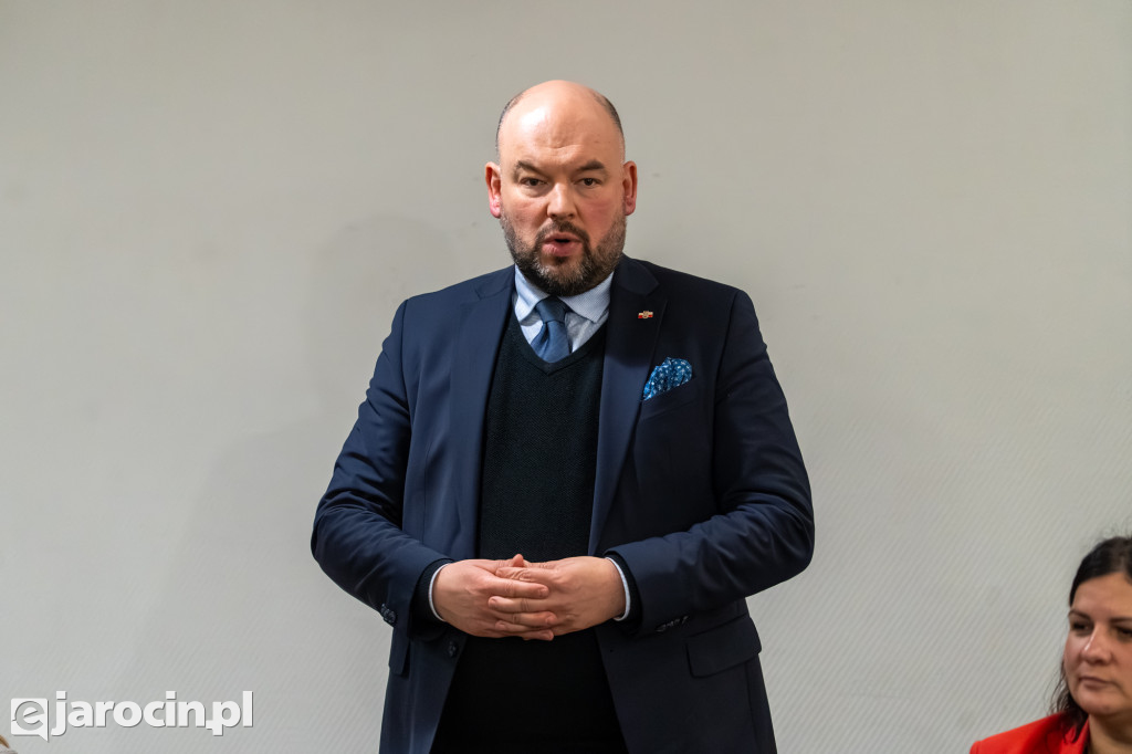 Mieszkańcy Jarocina debatowali o kluczowych sprawach kraju. Parlamentarzyści PiS na spotkaniu z cyklu „Czas Polski”