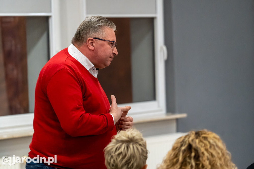 Mieszkańcy Jarocina debatowali o kluczowych sprawach kraju. Parlamentarzyści PiS na spotkaniu z cyklu „Czas Polski”