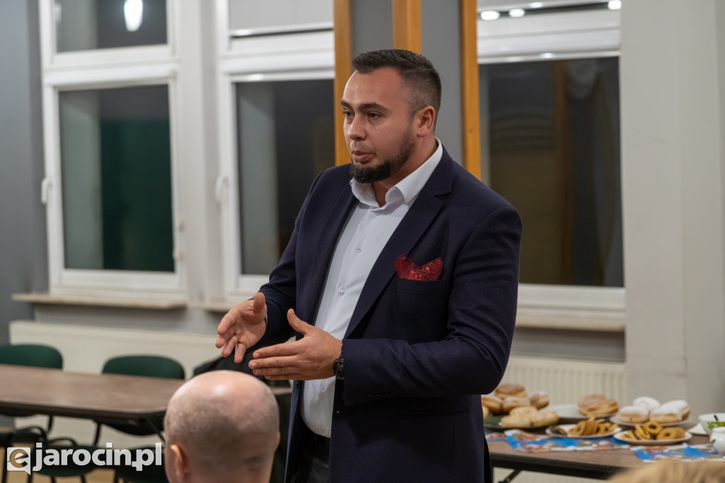 Mieszkańcy Jarocina debatowali o kluczowych sprawach kraju. Parlamentarzyści PiS na spotkaniu z cyklu „Czas Polski”