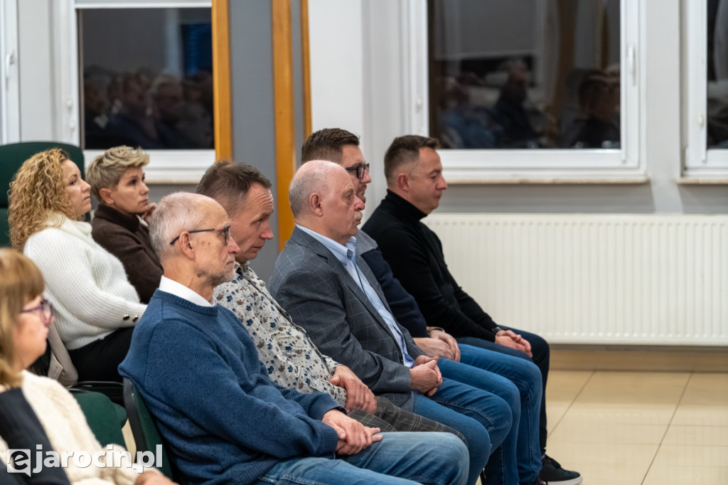 Mieszkańcy Jarocina debatowali o kluczowych sprawach kraju. Parlamentarzyści PiS na spotkaniu z cyklu „Czas Polski”