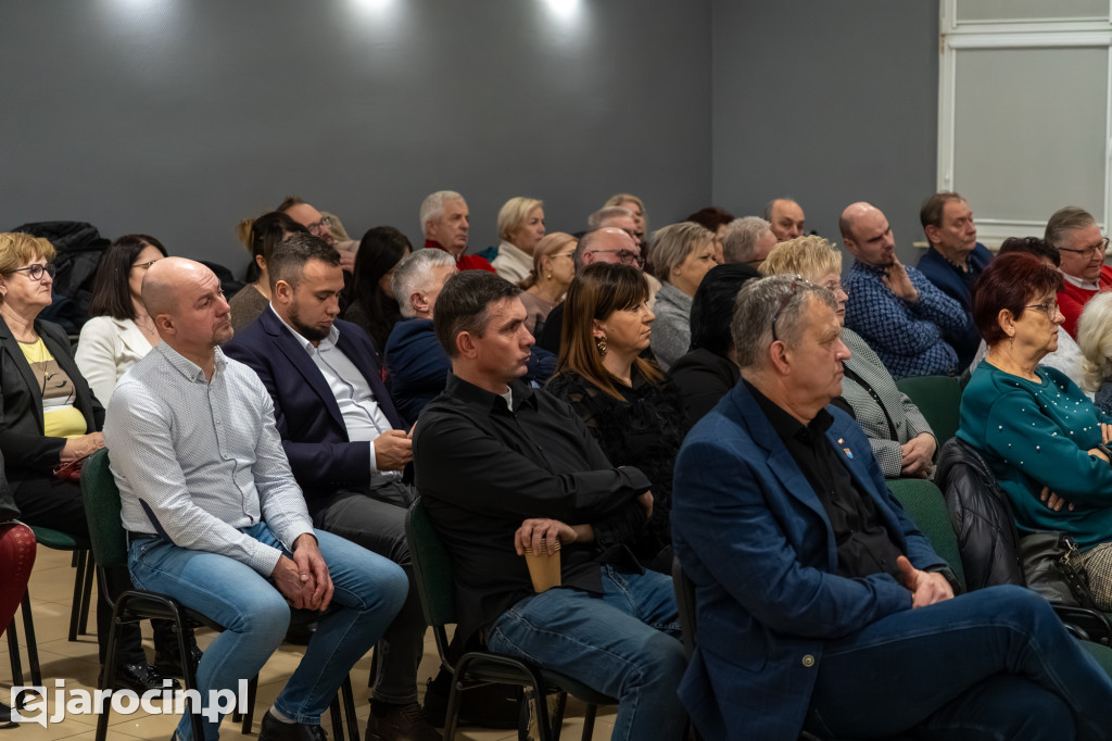 Mieszkańcy Jarocina debatowali o kluczowych sprawach kraju. Parlamentarzyści PiS na spotkaniu z cyklu „Czas Polski”