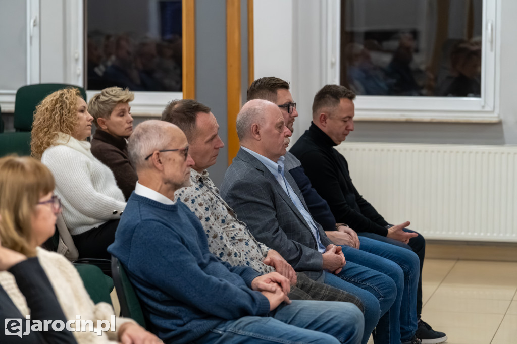 Mieszkańcy Jarocina debatowali o kluczowych sprawach kraju. Parlamentarzyści PiS na spotkaniu z cyklu „Czas Polski”