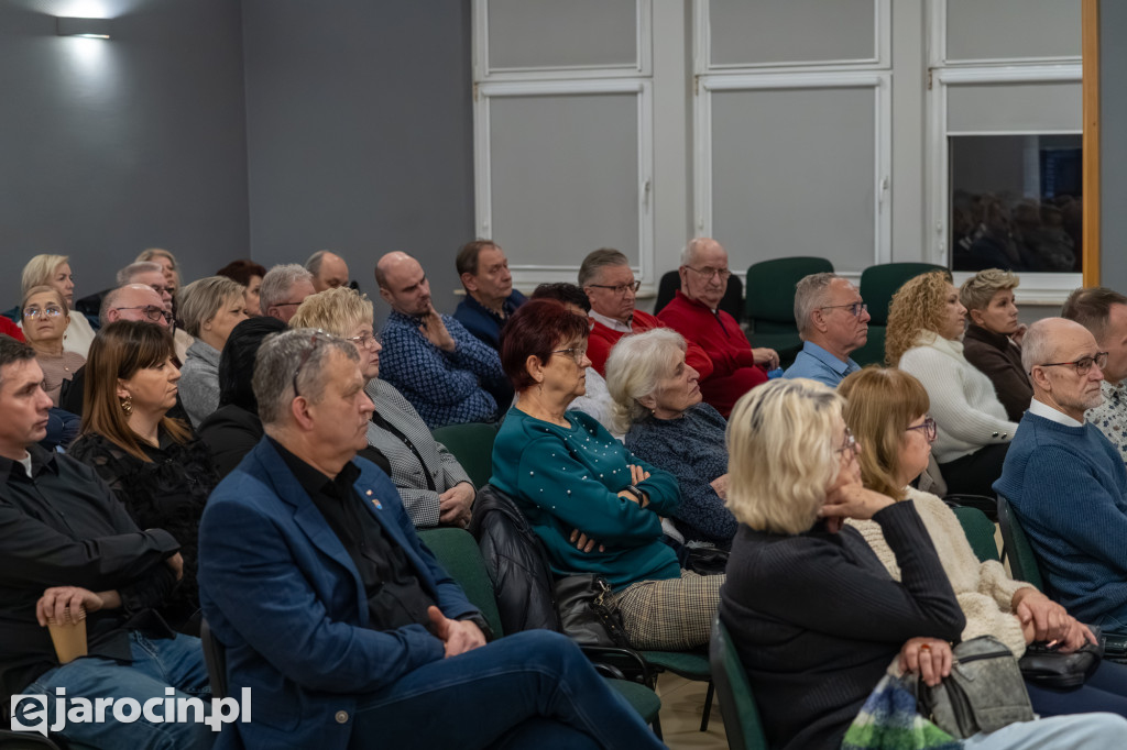 Mieszkańcy Jarocina debatowali o kluczowych sprawach kraju. Parlamentarzyści PiS na spotkaniu z cyklu „Czas Polski”