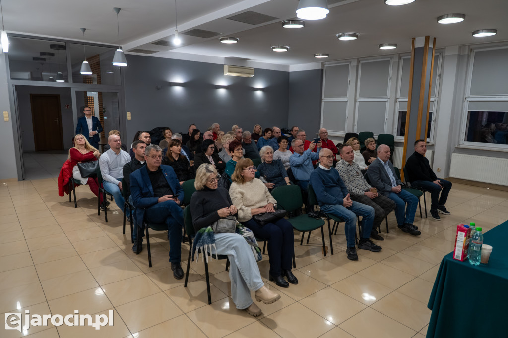 Mieszkańcy Jarocina debatowali o kluczowych sprawach kraju. Parlamentarzyści PiS na spotkaniu z cyklu „Czas Polski”