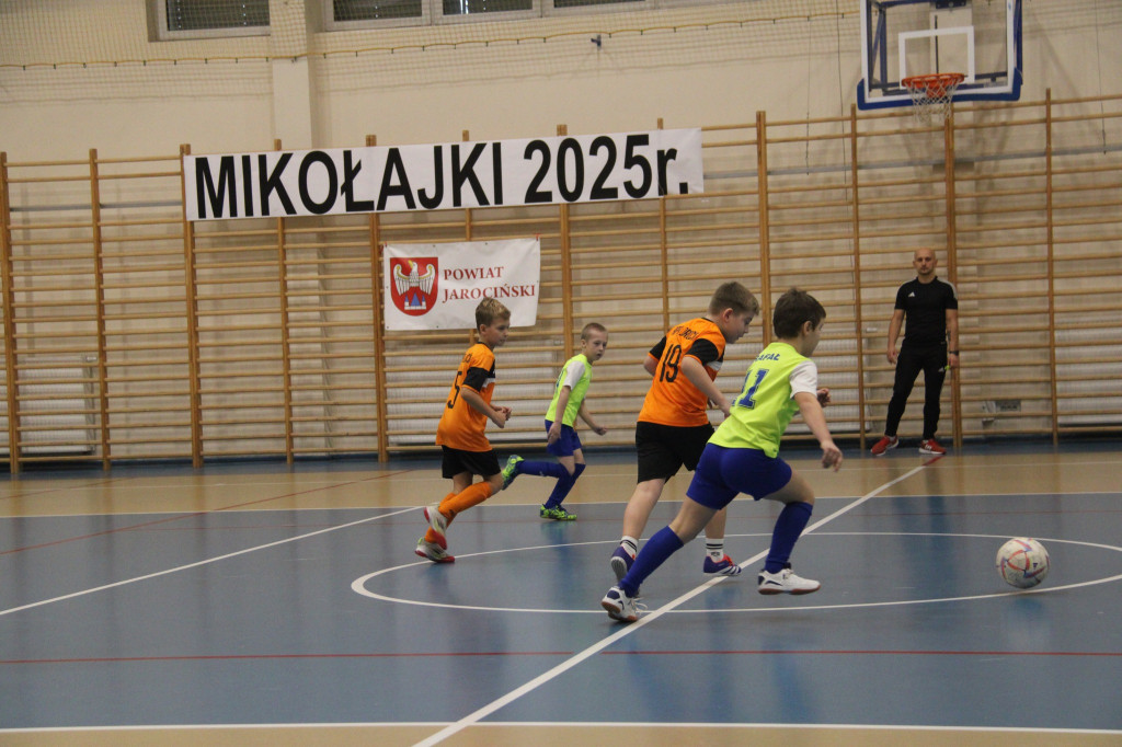 III Mikołajkowy Turniej Halowej Piłki Nożnej o Puchar Starosty Jarocińskiego rozstrzygnięty