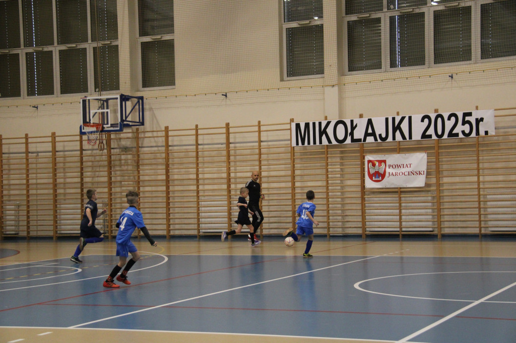 III Mikołajkowy Turniej Halowej Piłki Nożnej o Puchar Starosty Jarocińskiego rozstrzygnięty