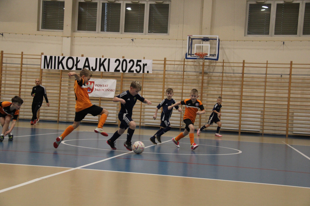III Mikołajkowy Turniej Halowej Piłki Nożnej o Puchar Starosty Jarocińskiego rozstrzygnięty